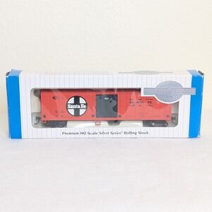 NIB Bachmann Silver Series HO Scale Santa Fe 50' Red Miniature Boxcar 17902